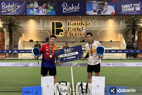 Sertifikat, penghargaan, tanda, atau dokumen yang dipajang di royal drink Dubbing bahasa sebagai pemain kompetitif baru yang