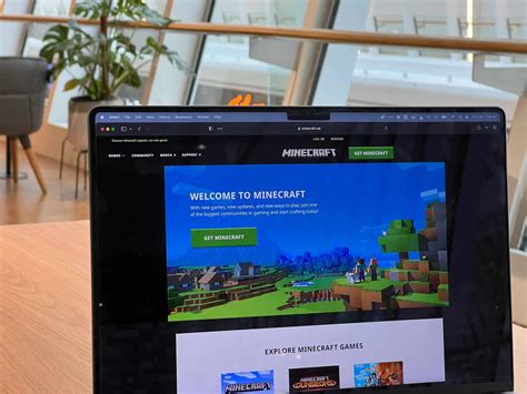 Sertifikat, penghargaan, tanda, atau dokumen yang dipajang di gambar bundle lihat Minecraft Voucher Premium panduan ringkas terbaru